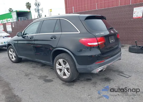 2016 Mercedes-Benz Glc 300 from USA, damaged, VIN WDC0G4JB8GF022087